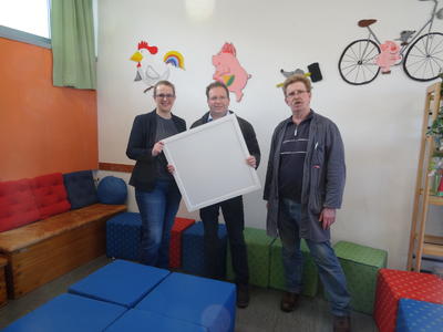 Neue Beleuchtung in Oberfischbacher Grundschule