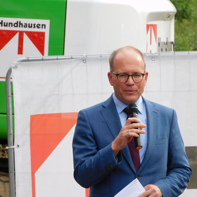 Spatenstich f�r das neue Feuerwehrger�tehaus