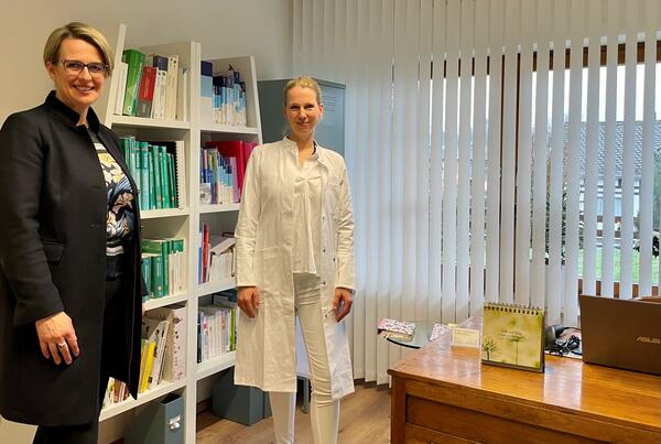 Dr. Tanja Weschenbach