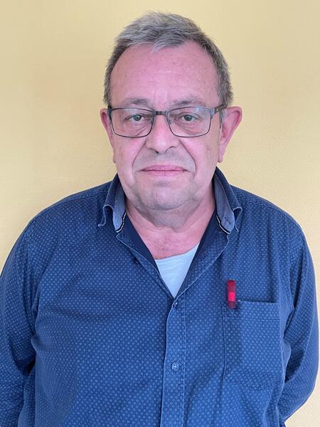 Uwe Schr�der